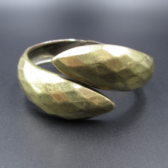 Jewelry - Vintage Gold Bronze Tone Rustic Bracelet